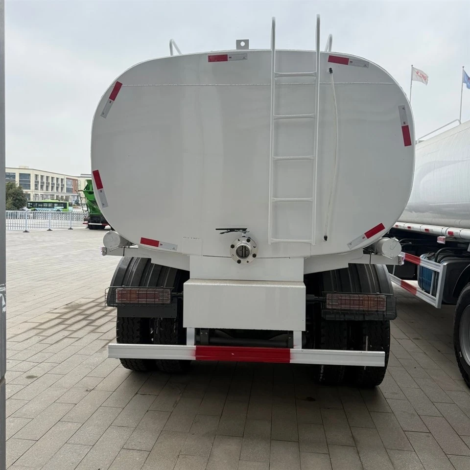 HOWO 6×4 Sprinkler Tank Truck factory
